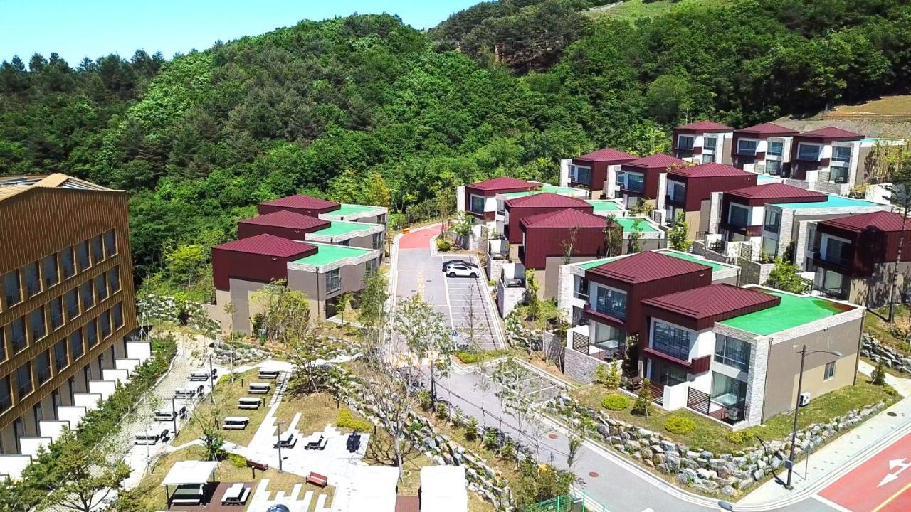 Ramada Hotel & Suite By Wyndham Gangwon Pyeongchang Eksteriør bilde
