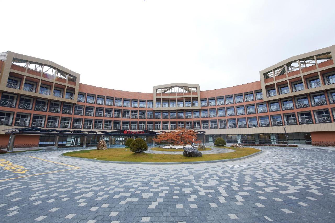 Ramada Hotel & Suite By Wyndham Gangwon Pyeongchang Eksteriør bilde