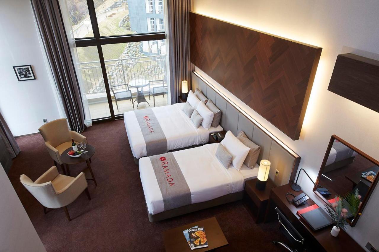 Ramada Hotel & Suite By Wyndham Gangwon Pyeongchang Eksteriør bilde